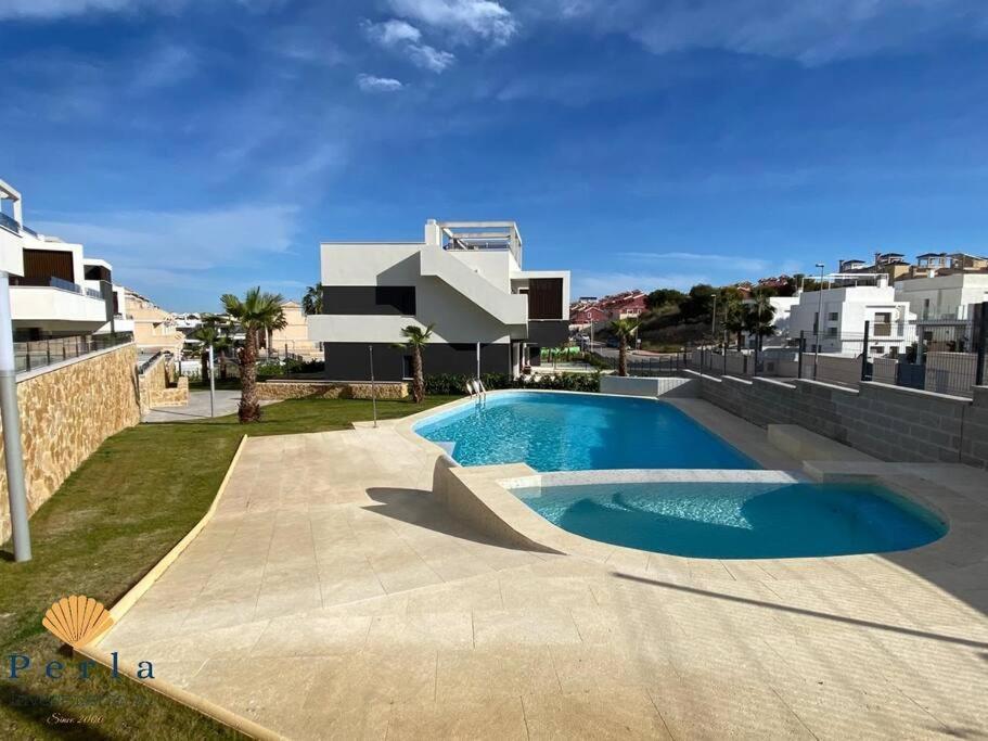 Beautiful New South Facing Bungalow With Large Terrace Dehesa de Campoamor  Exterior foto